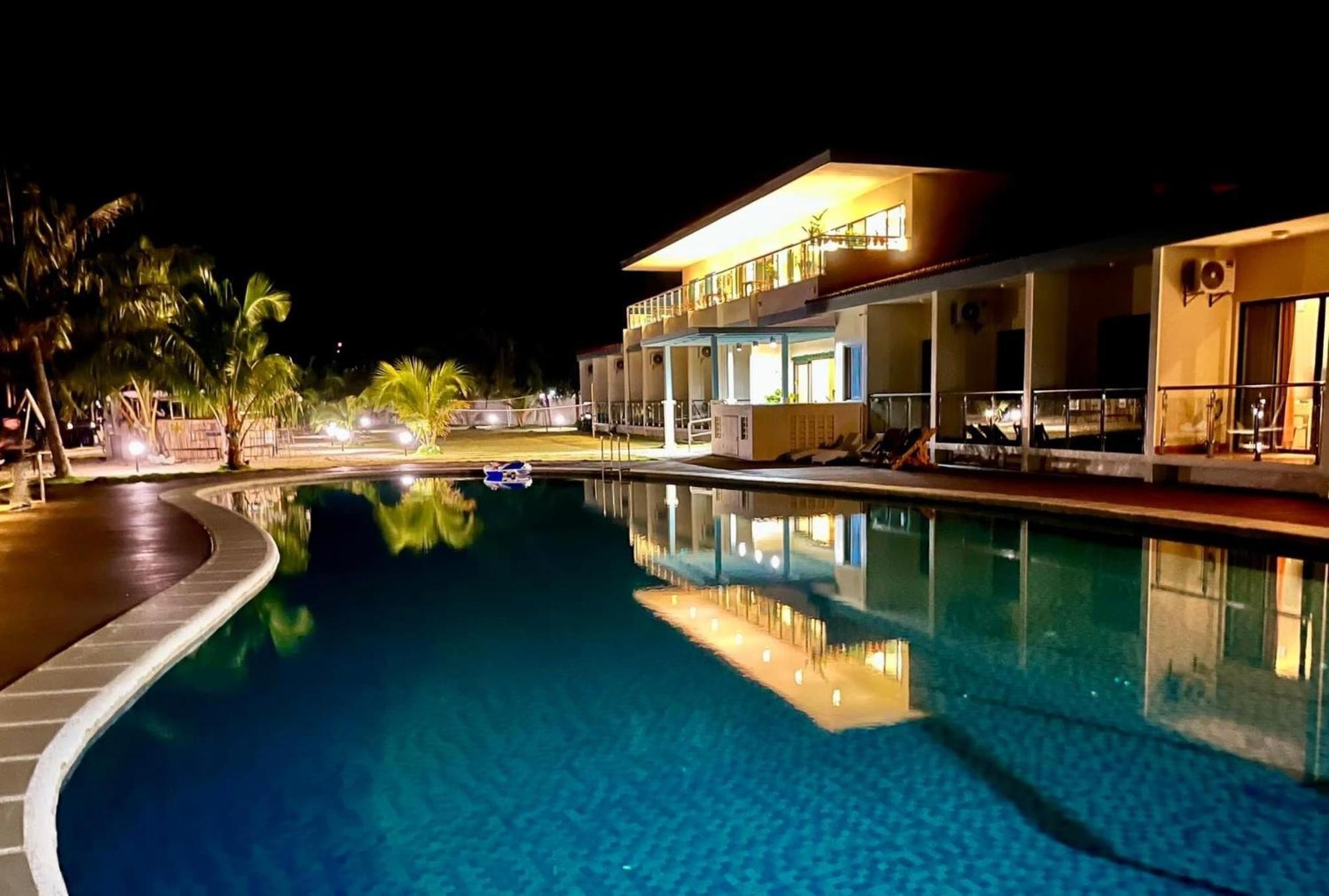 W Golf Resort Oslob Exterior foto