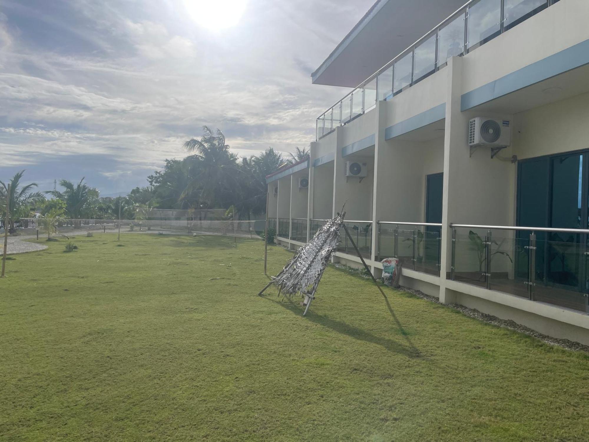 W Golf Resort Oslob Exterior foto