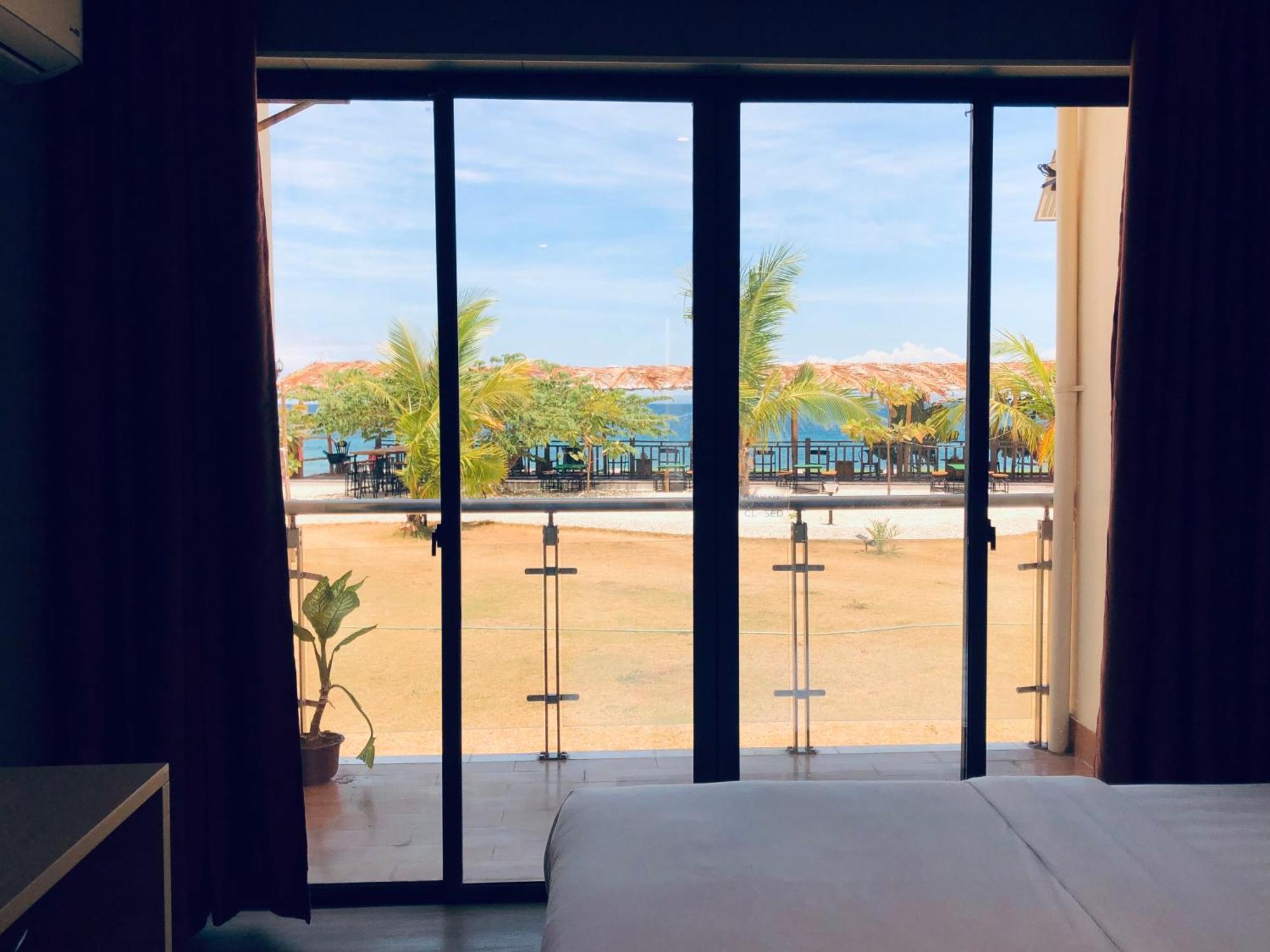 W Golf Resort Oslob Exterior foto