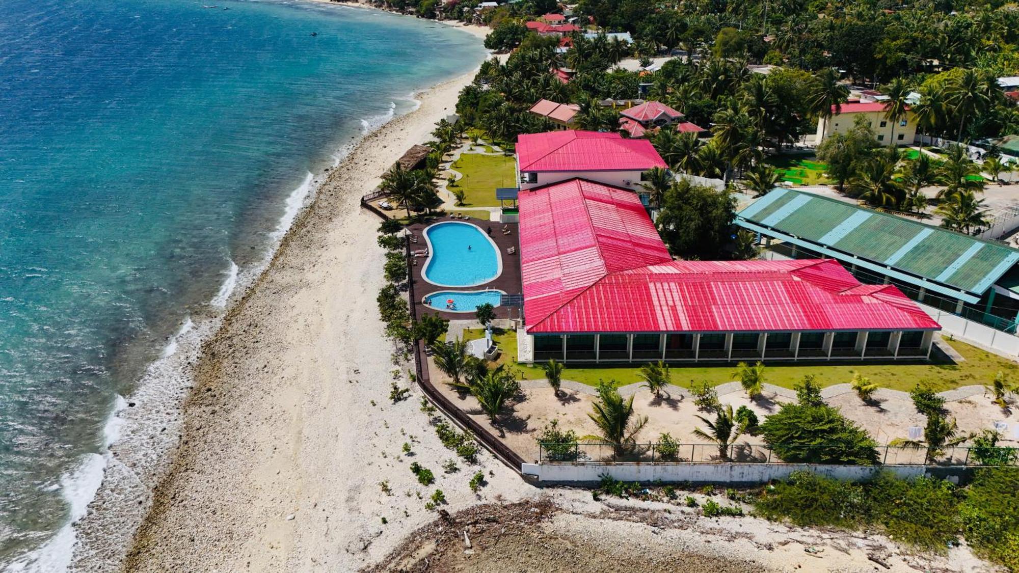 W Golf Resort Oslob Exterior foto
